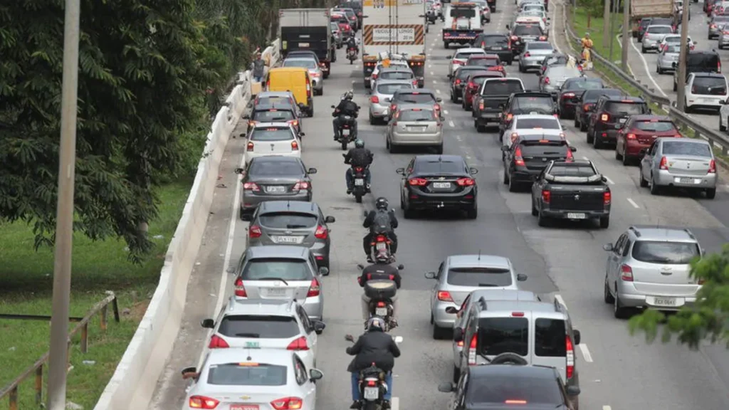 Motoboy no trânsito de São Paulo